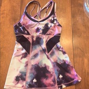 cute workout top from lululemon